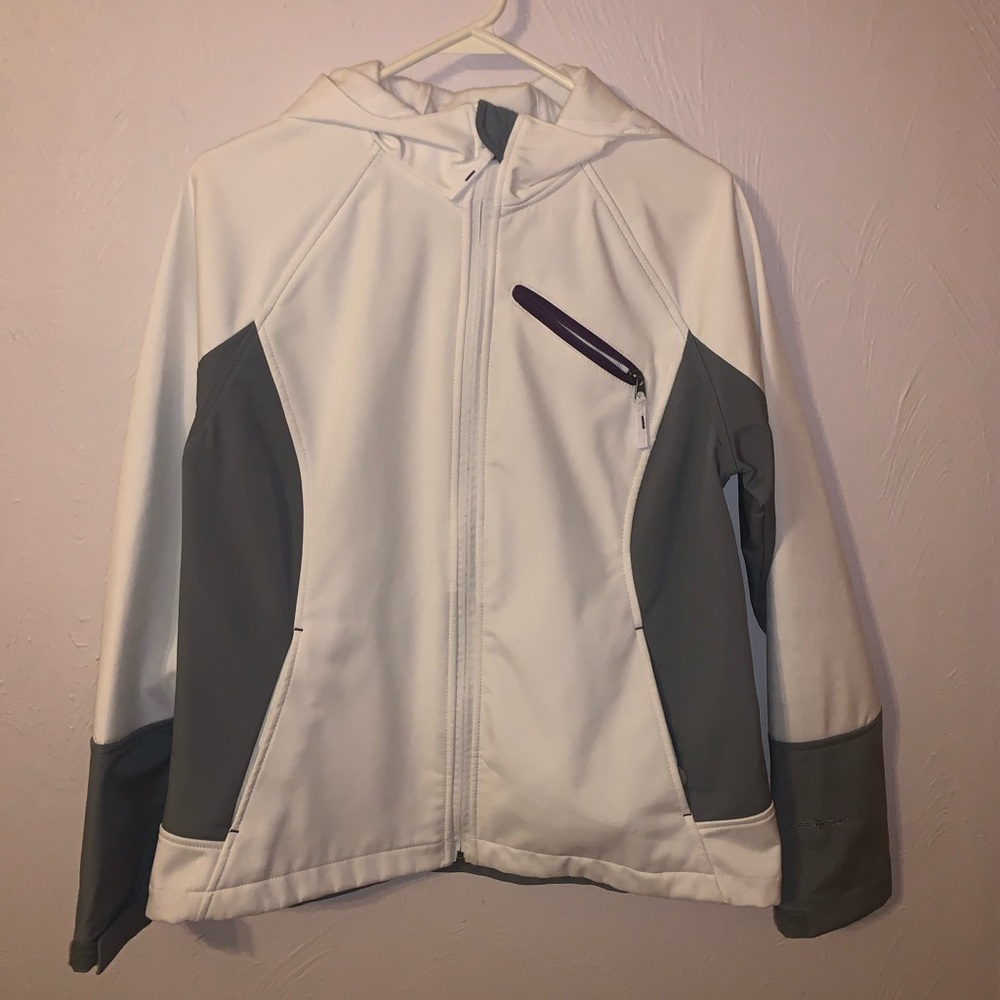 Free Tech Jacket - Picture 3 of 4